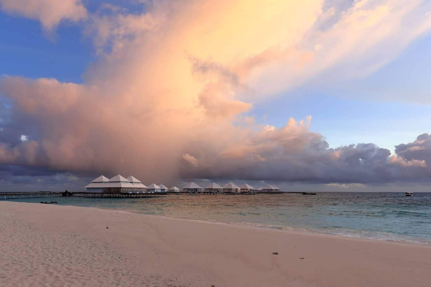 Maldives, Malé & the central atolls